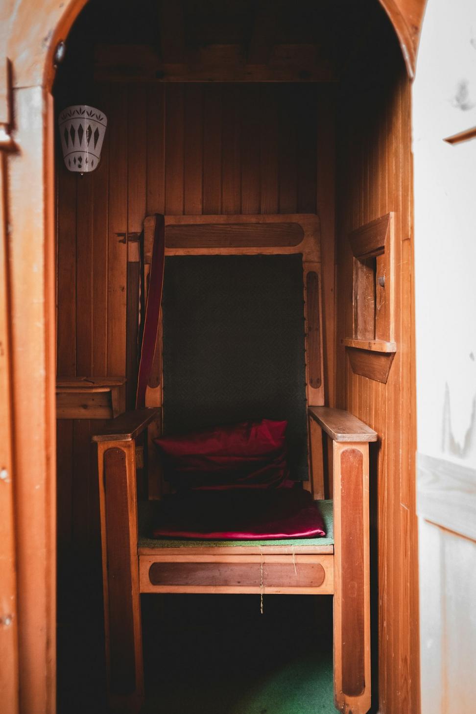 Retreat interior